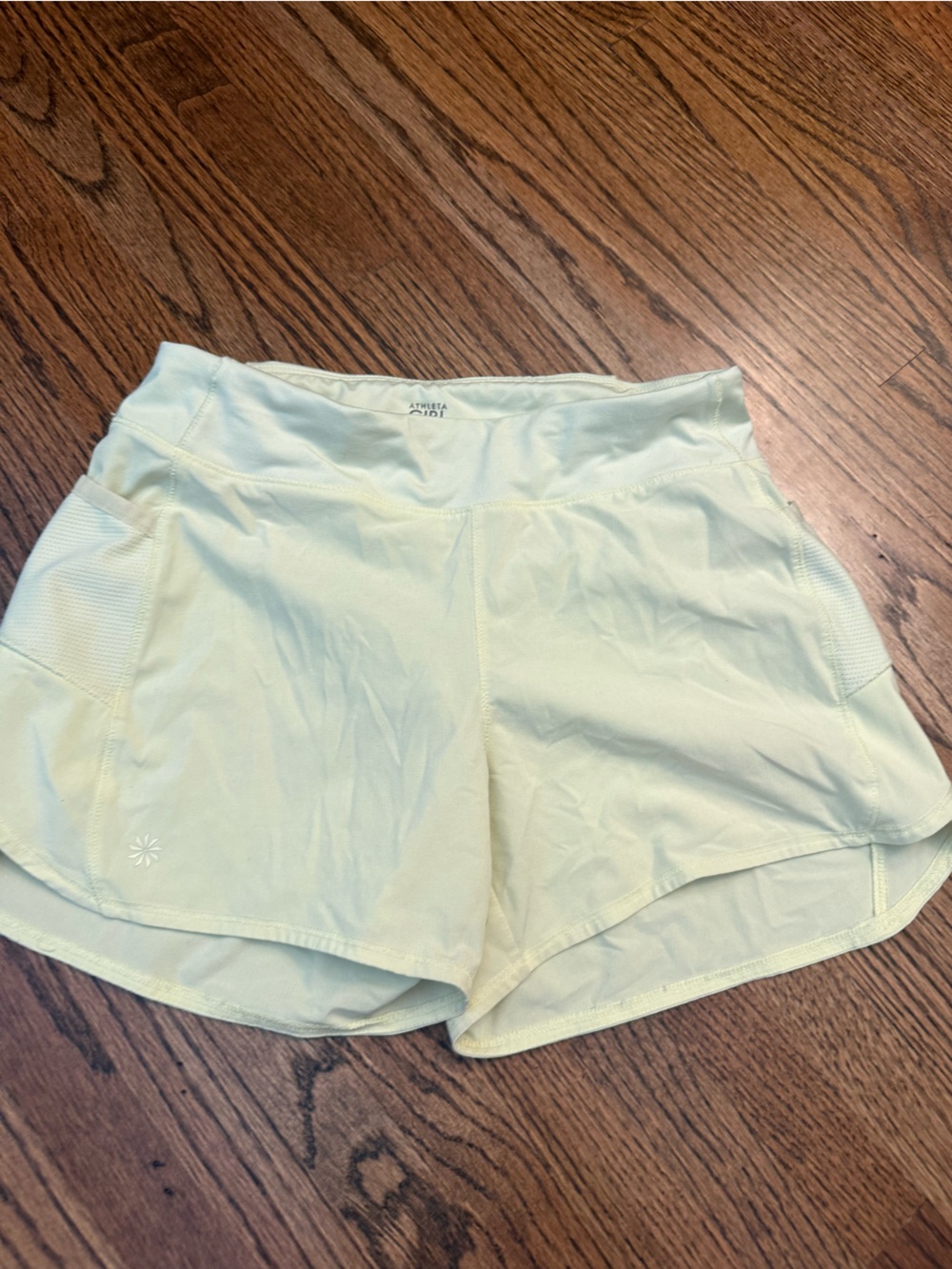 Athleta Girl Record Breaker Pale / Light Yellow 3”Athletic Shorts Size L/12